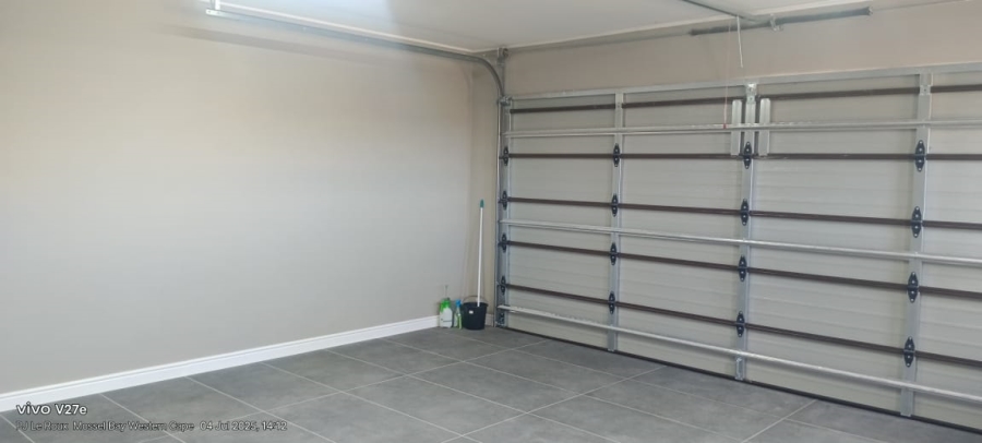 4 Bedroom Property for Sale in Seemeeu Park Western Cape